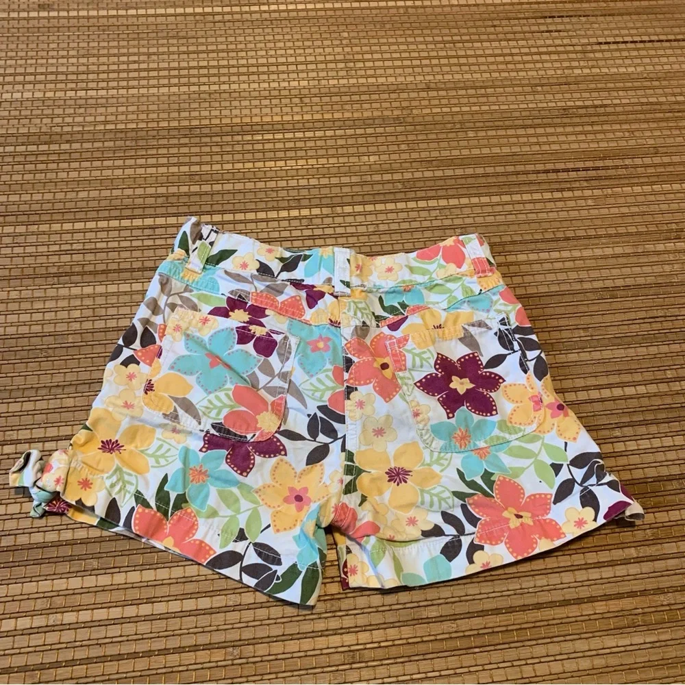 Gymboree floral shorts size 8